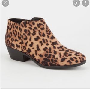Soda Faux Suede Leopard Cheeetah Booties
